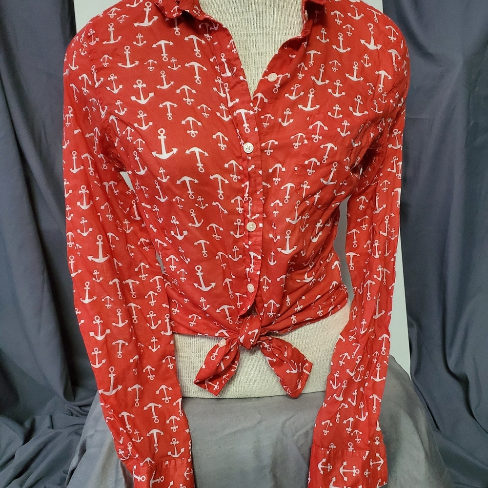 Old Navy anchor button down size small
